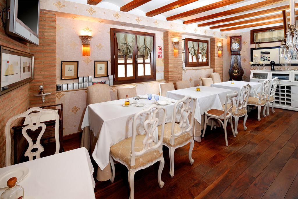 Hotel Boutique Maribel (Adults Only) Alquézar Esterno foto